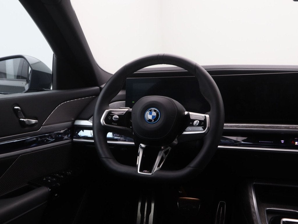 BMW i7 eDrive50 106 kWh SoH 97% (bj 2025, automaat), Auto's, BMW, Automaat, Achterwielaandrijving, Gebruikt, Zwart