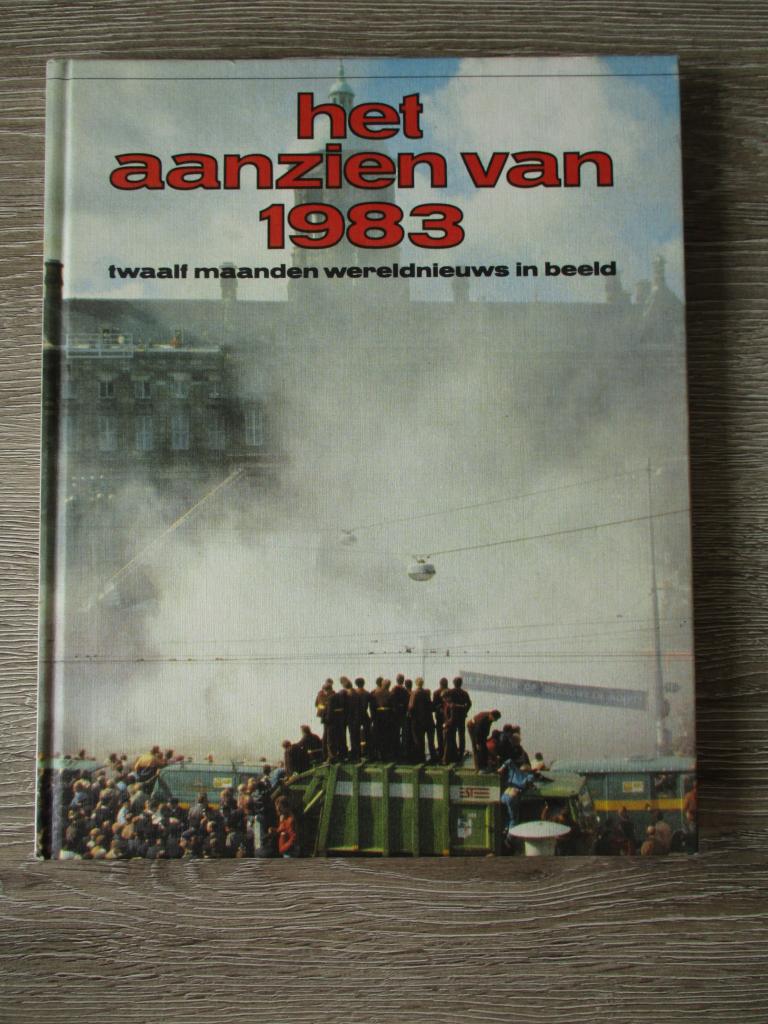 Het aanzien van 1983, Boeken, Ophalen of Verzenden, Gelezen, Overige gebieden