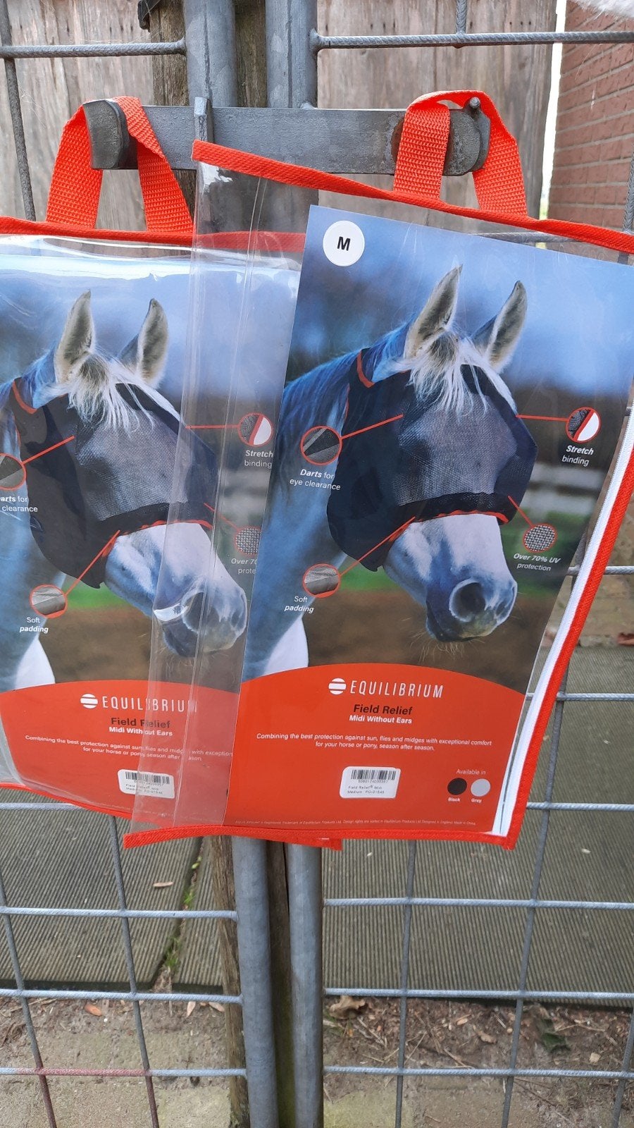 Equilibrium vliegenmasker 2x voor pony paard ZGAN zwart, Ophalen of Verzenden, Zo goed als nieuw, Overige soorten