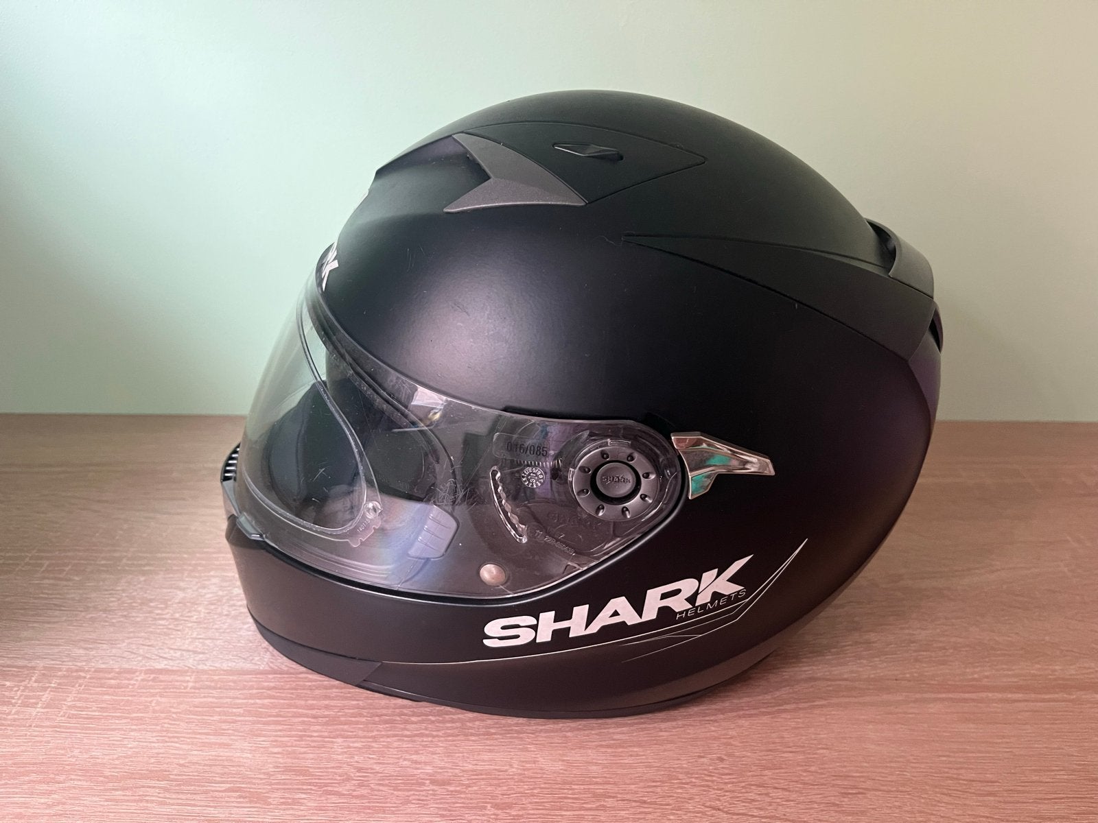Shark S500 Integraalhelm - Goede staat, kort gebruikt, Motoren, M, Heren, Shark, Ophalen of Verzenden