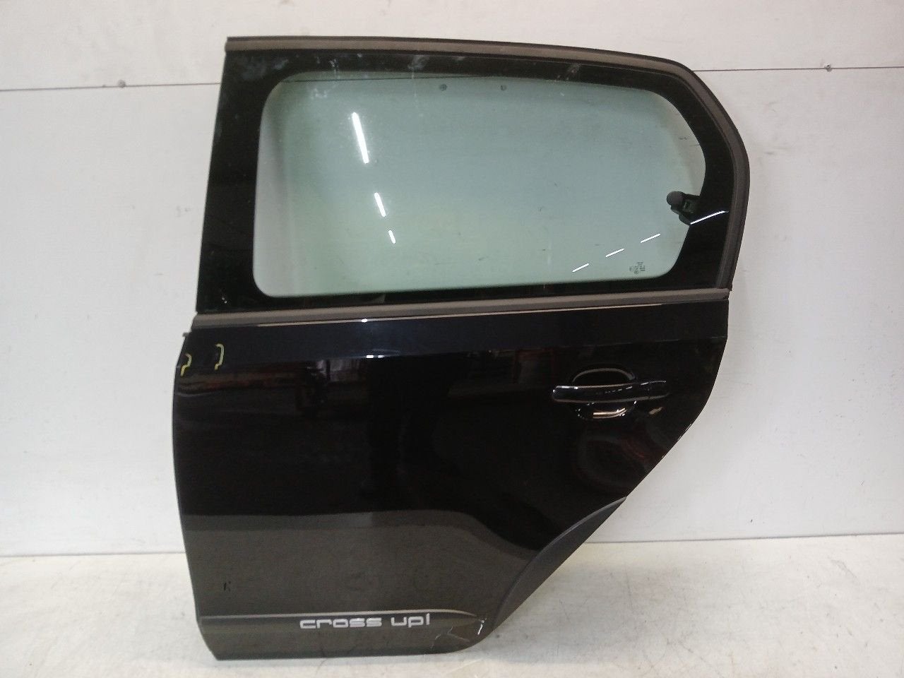 Portier links achter Volkswagen Up, Onderdelen@venauto.nl, Van der Ven Autorecycling B.V., Gebruikt, Ettenseweg 76, 4706 PB Roosendaal, The Netherlands