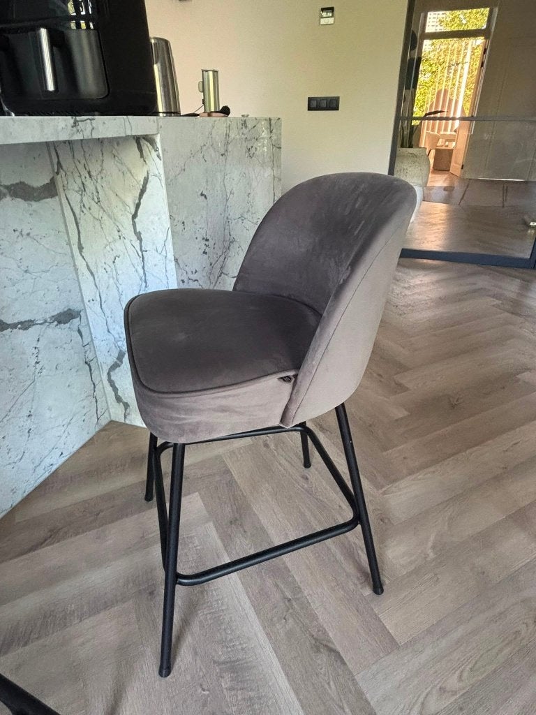 Barstoel vogue 65cm antraciet 2 stuks, Huis en Inrichting, Barkrukken, Ophalen, Met voetsteun, 60 tot 90 cm, Zo goed als nieuw