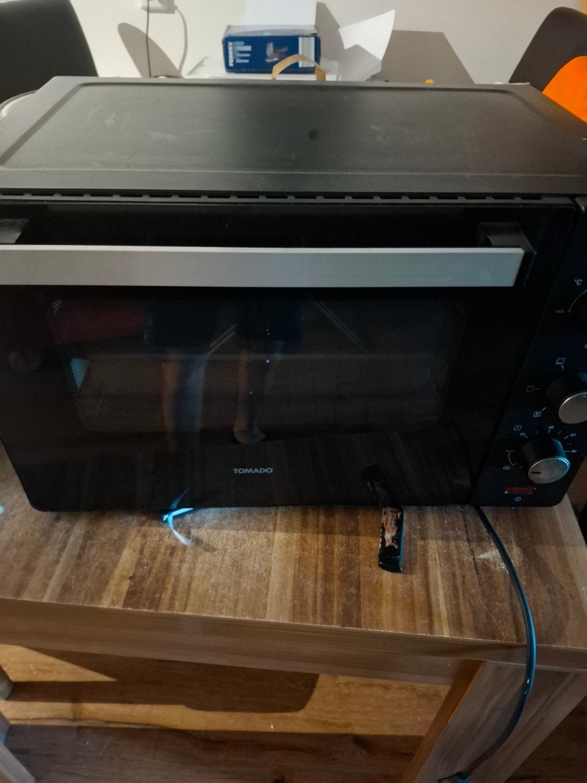 Tomado Mini-oven - Gebruikt, kan nog een ronde mee, Ophalen, Gebruikt, Vrijstaand