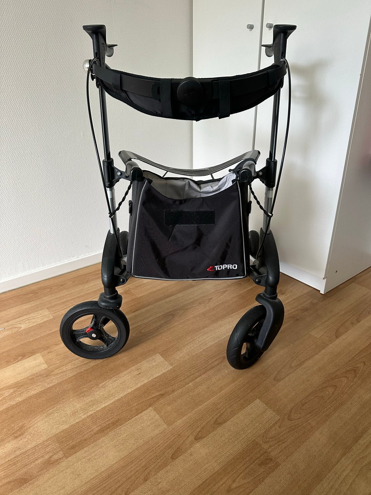 Rollator Topri Troja, Ophalen