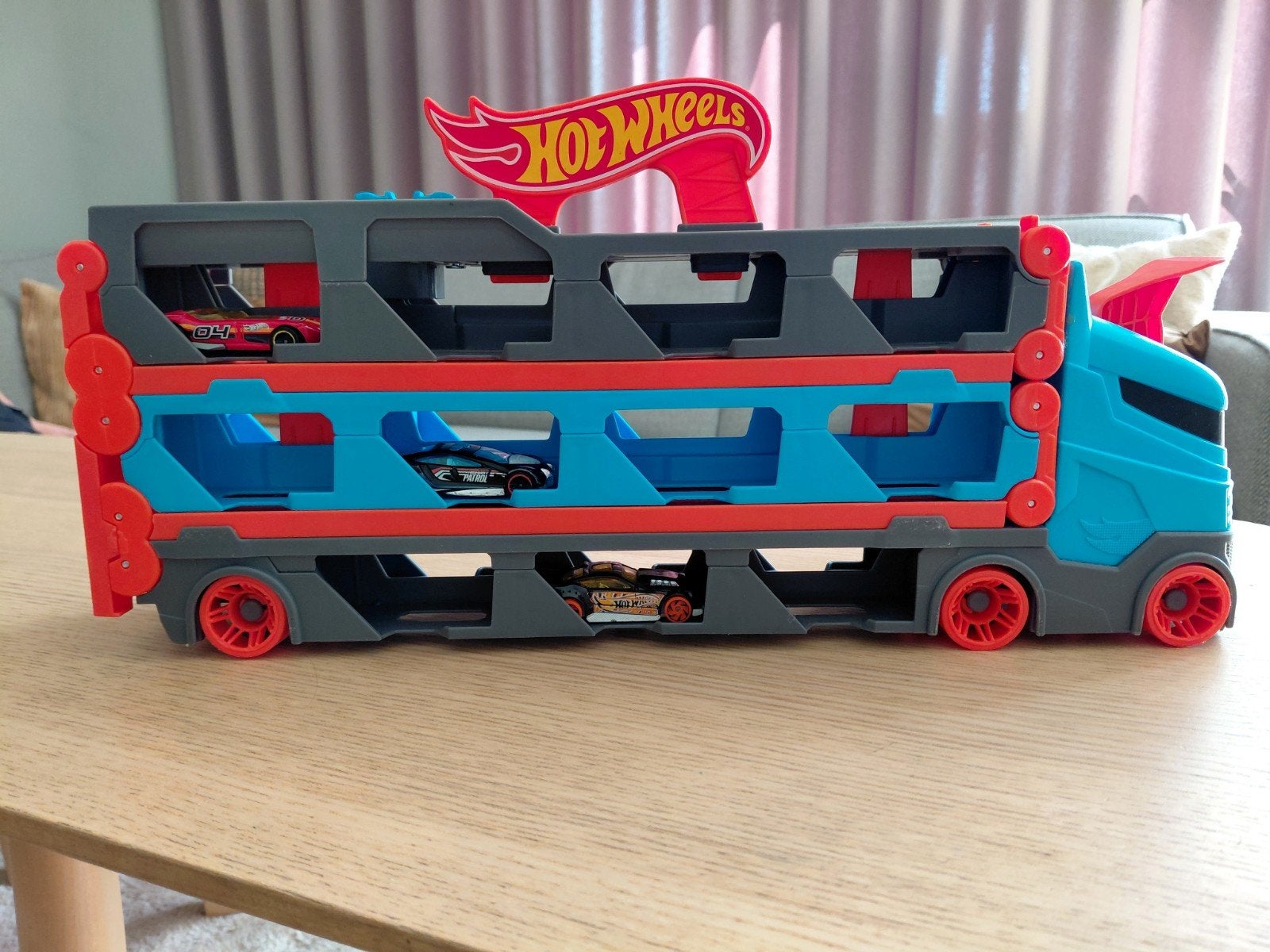 Hot Wheels vrachtwagen met racebaan, Ophalen of Verzenden, Gebruikt