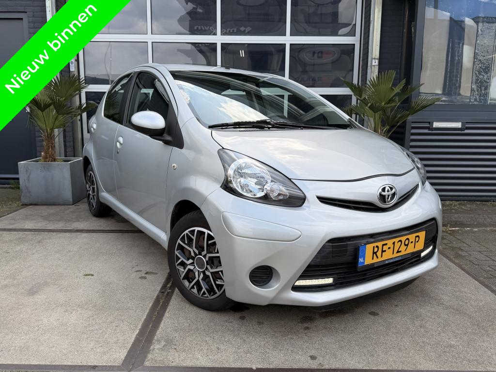 Toyota Aygo 1.0 VVT-i Comfort Airco Facelift 5drs! Inruil mo, Voorwielaandrijving, Euro 5, Stof, Gebruikt