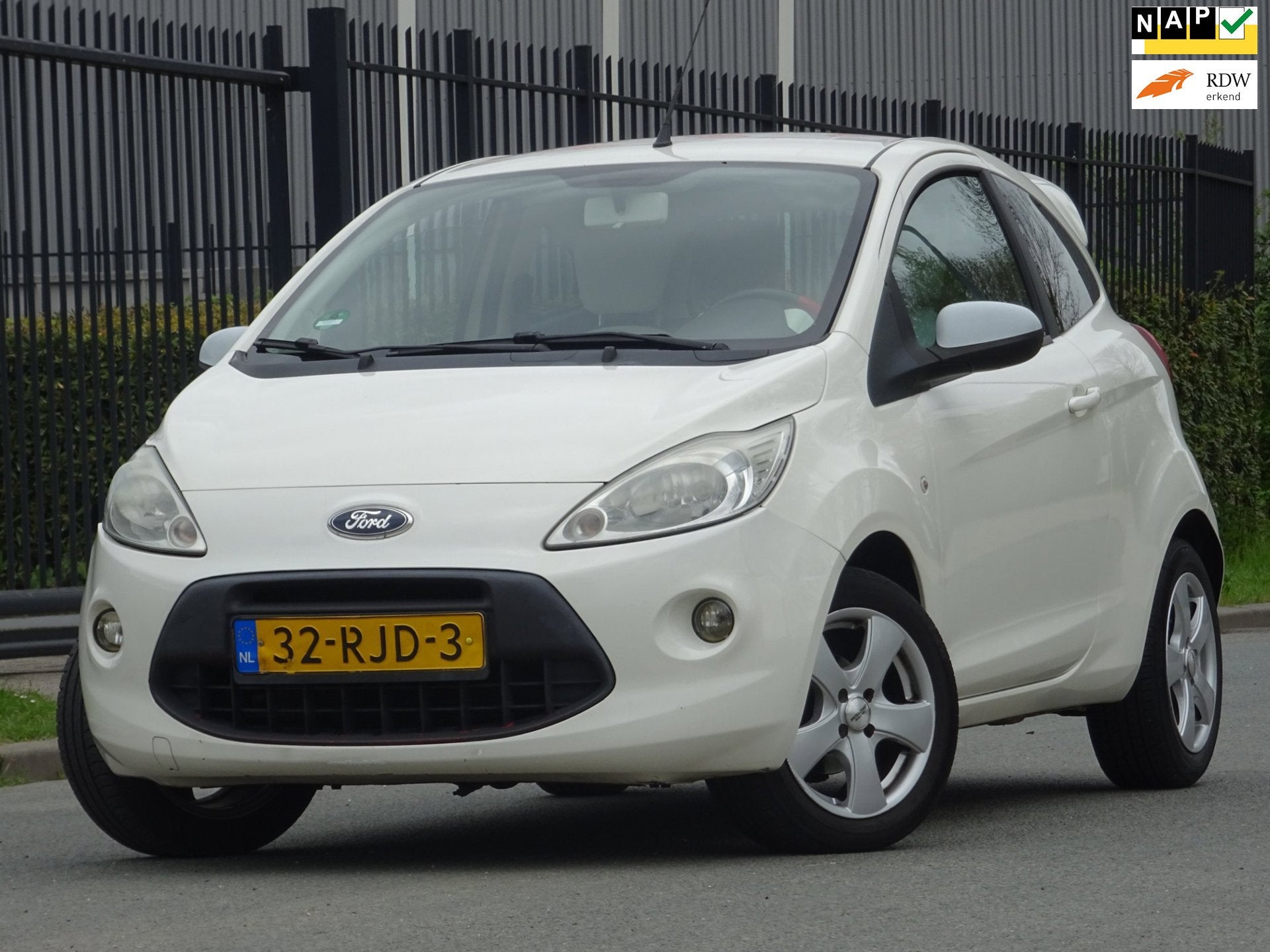 Ford Ka 1.2 Grand Prix start/stop NAP/AIRCO/APK 04-2027, Auto's, Voorwielaandrijving, Euro 5, Gebruikt, 1242 cc