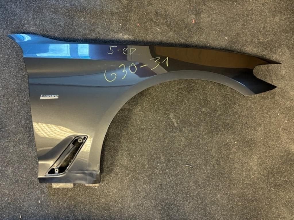 BMW 5 Serie G30 G31 Scherm Spatbord Rechts Luxury Line A90, Auto-onderdelen, Gebruikt, -, -, Rechts