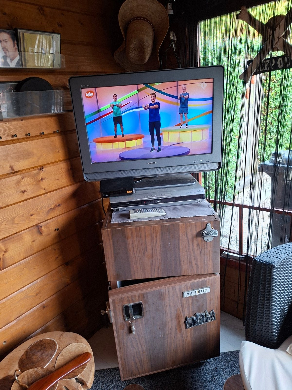 tv + mini koelkast, Caravans en Kamperen, Ophalen of Verzenden, Gebruikt