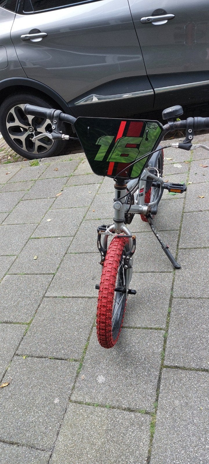 Stoere crossfiets voor kinderen - klaar voor avontuur!, Fietsen en Brommers, Fietsen | Crossfietsen en BMX, Ophalen, Staal, Voetsteunen