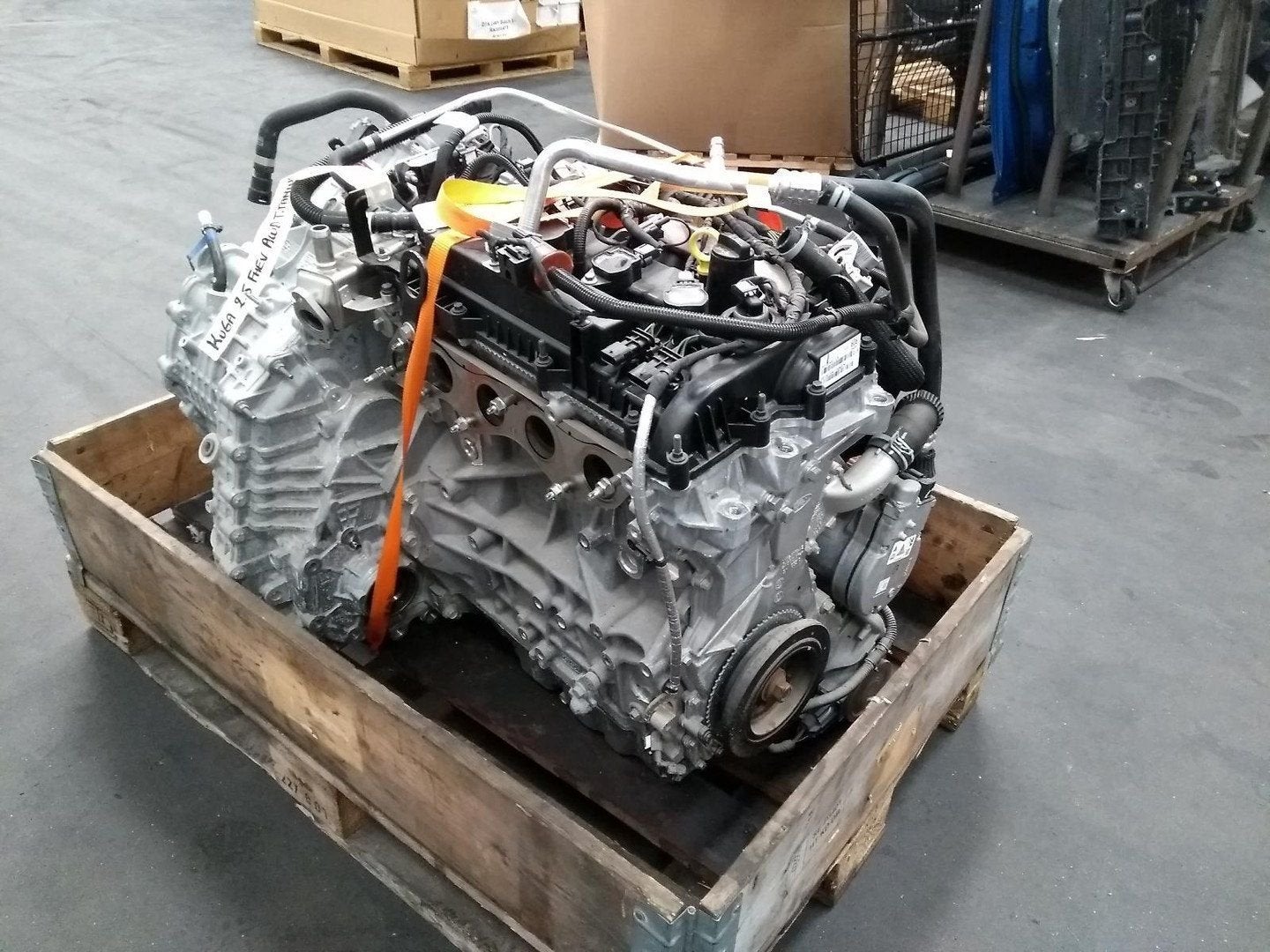 FORD KUGA Titanium AWD MOTOR LX6E6006DA 2024, Ophalen of Verzenden, Gebruikt, Stiba lid
