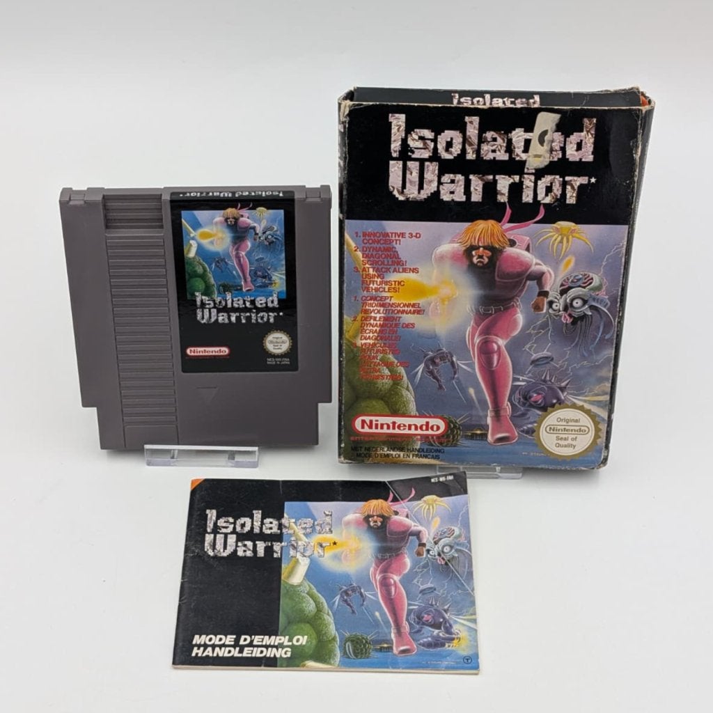 Isolated Warrior - Nintendo NES Game met doosje en boekje, Spelcomputers en Games, Games | Nintendo NES, Nintendo, Zo goed als nieuw