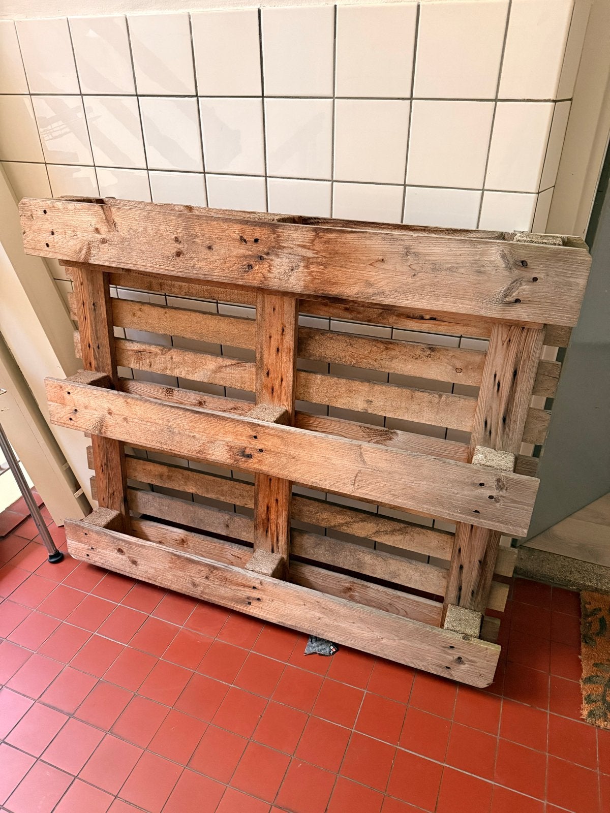 Pallet plantenrek / kruidenrek met ophangbeugels, Tuin en Terras, Ophalen, Gebruikt, Balkon, 60 tot 100 cm