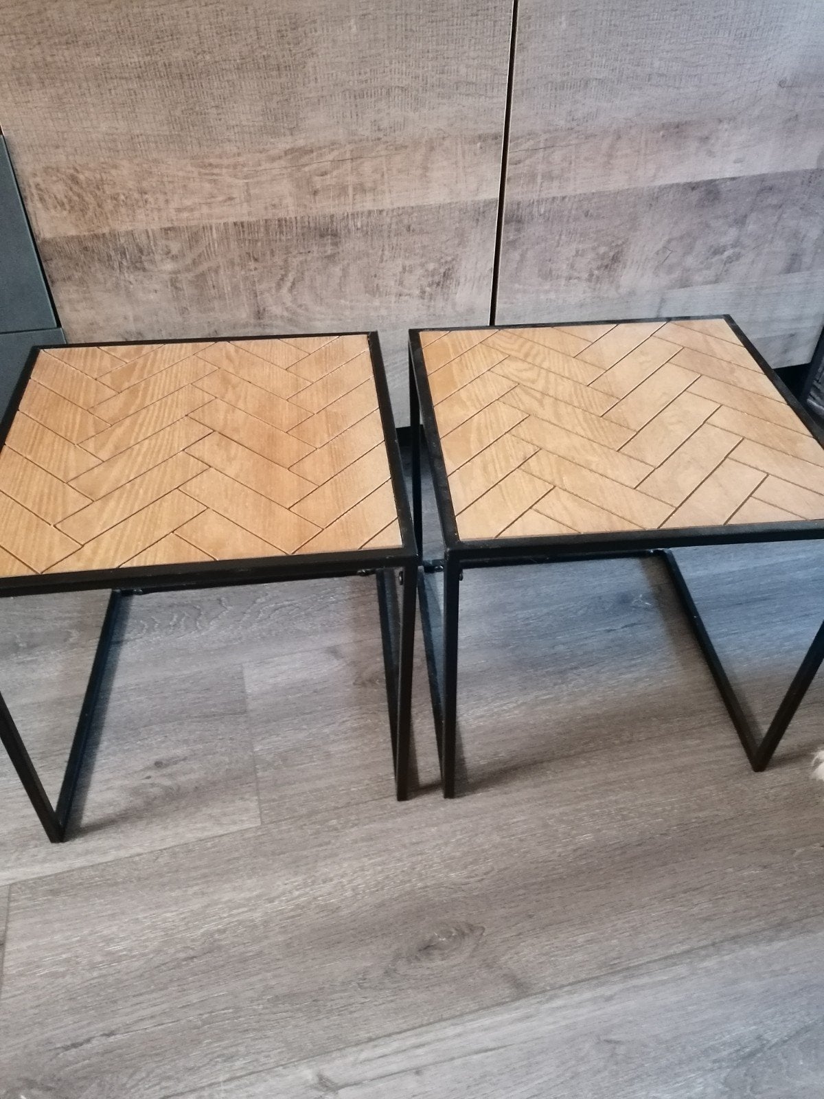 2 bijzet tafeltjes 40 x 40 cm, Ophalen, Minder dan 55 cm, Zo goed als nieuw, Overige materialen