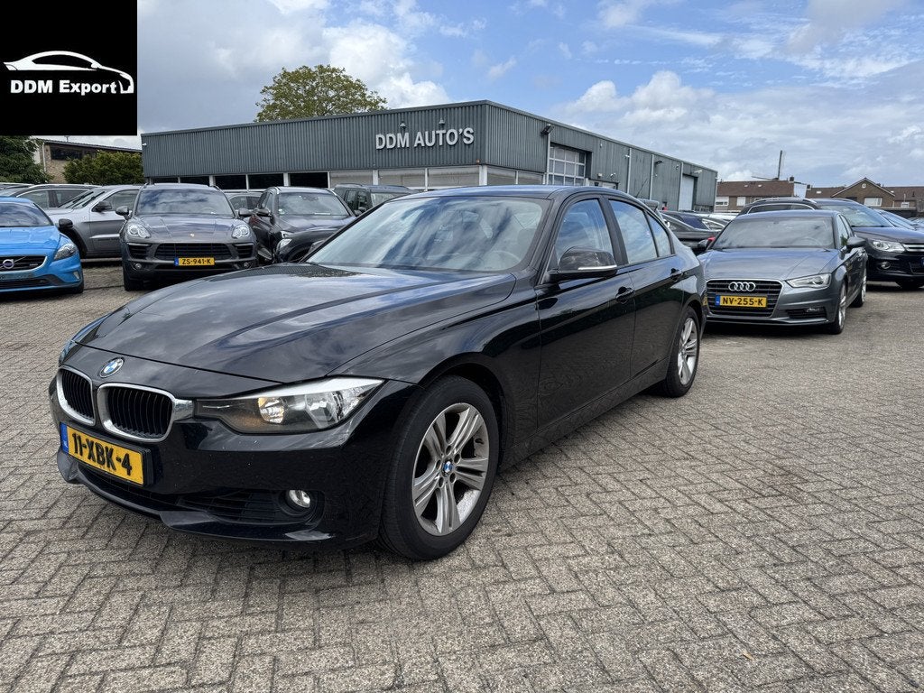 BMW 3-serie 320i Executive | Automaat | Navi | Clima | Licht, Automaat, Euro 5, Gebruikt, 4 cilinders