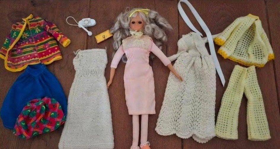 Bedtime Barbie 1995 met kleding- Verzenden mogelijk, Ophalen, Gebruikt, Fashion Doll
