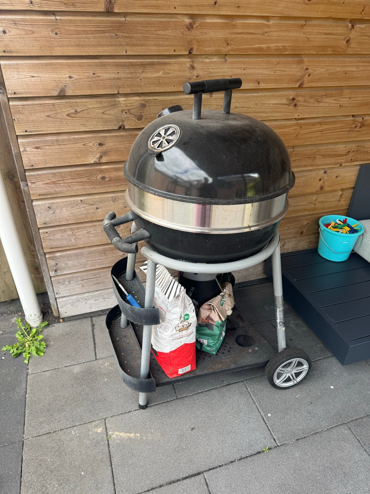 Jamie Oliver Weber BBQ met zilveren band en kolen, Ophalen, Gebruikt
