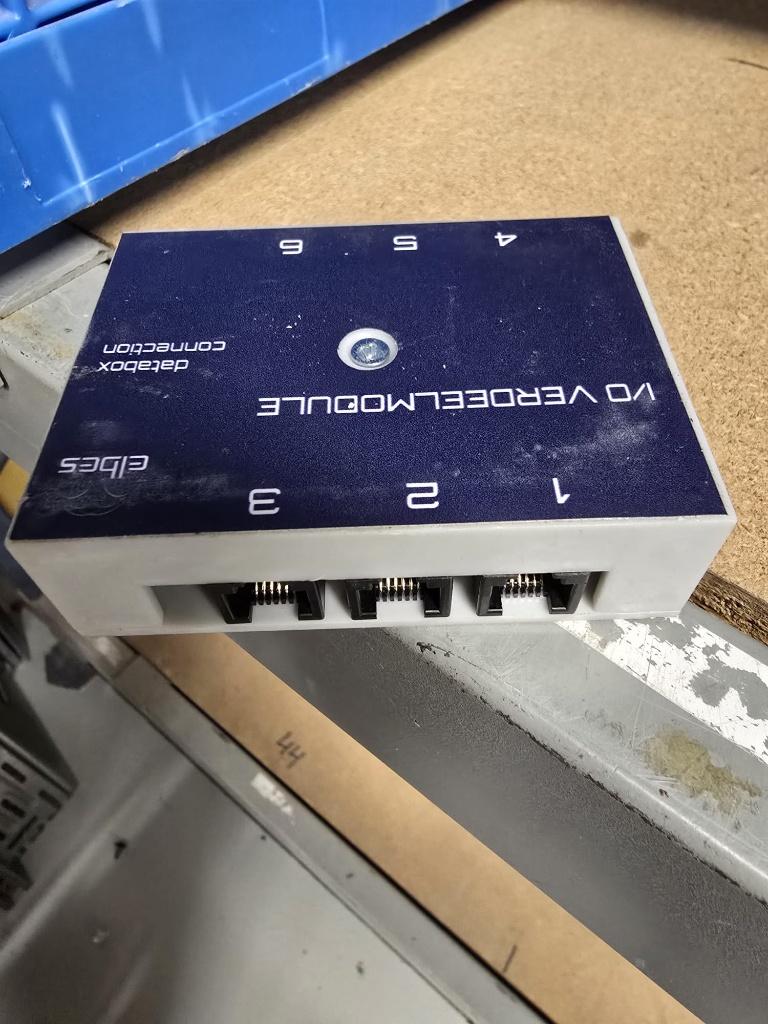 I/O Verdeelmodule tbv databox 91 stuks, Computers en Software, Moederborden, Zo goed als nieuw, Overige typen, Ophalen of Verzenden