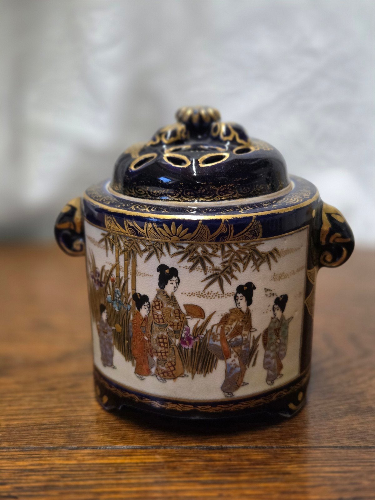 Japan Satsuma Kobalt blauw Geisha koro wierrook aardewerk, Verzenden