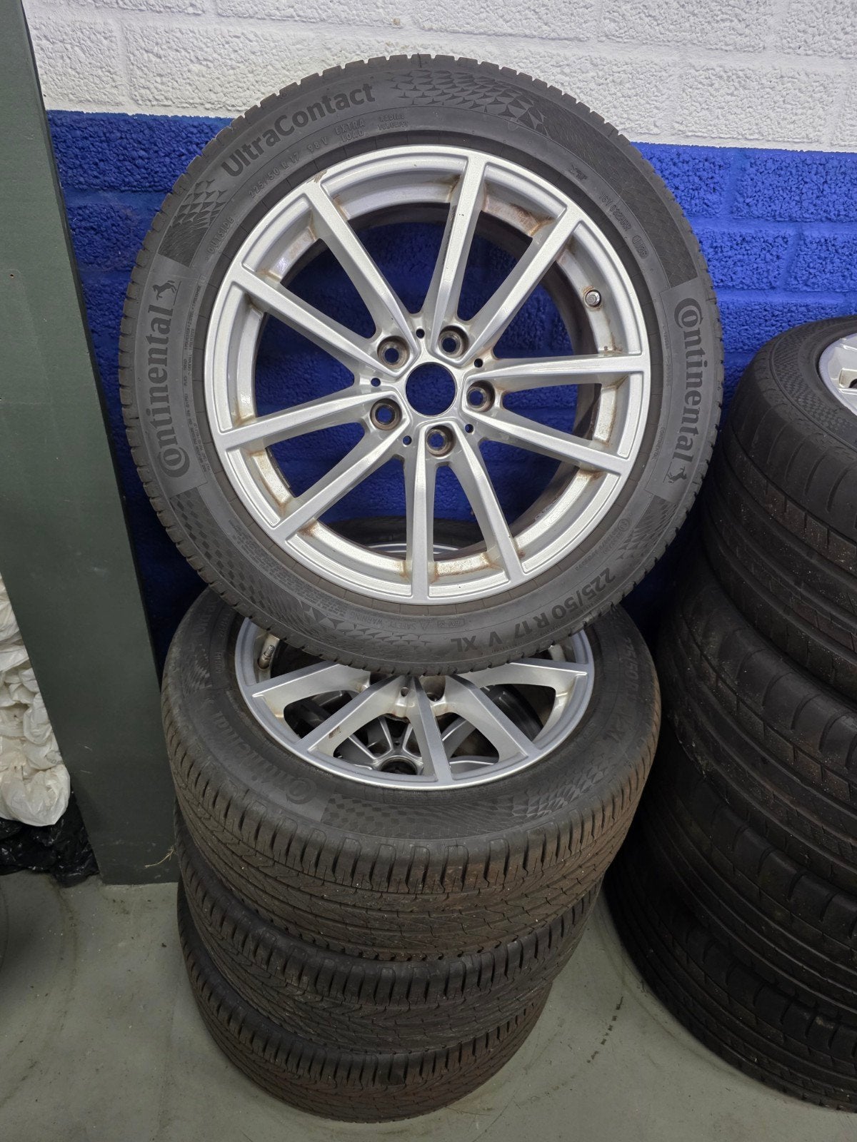 Originele BMW Continental banden + velgen 17" incl. TPMS, Ophalen, Gebruikt, Banden en Velgen, 17 inch