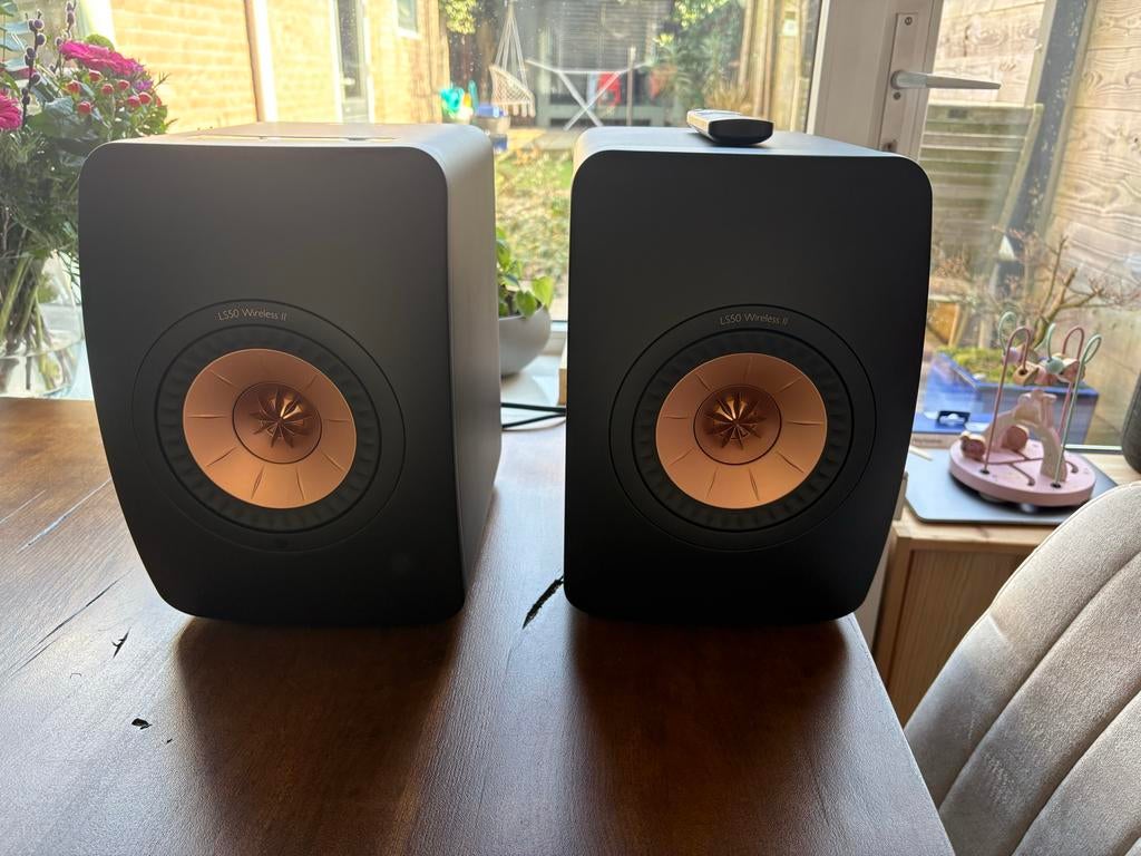 KEF LS50 Wireless II luidsprekers. Late 2022, Audio, Tv en Foto, Luidsprekers, Zo goed als nieuw, Front, Rear of Stereo speakers