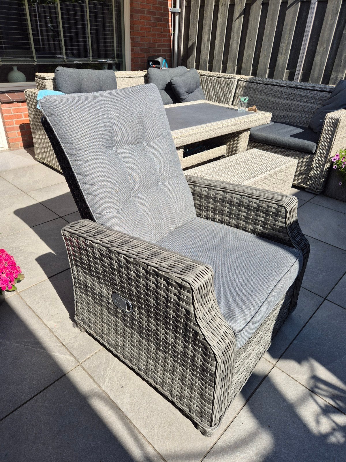 1 grijze wicker fauteuil rugleuning verstelbaar, Tuin en Terras, Ophalen