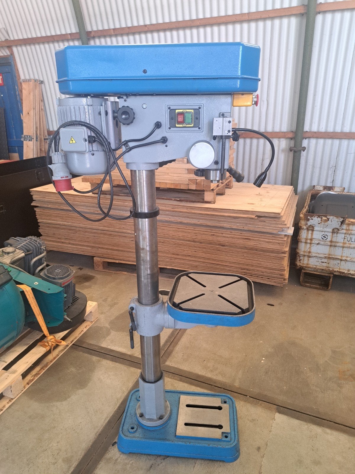 Wisent DC2509 Kolomboormachine - Bouwjaar 2016, Ophalen, Gebruikt, 600 watt of meer, Kolomboormachine