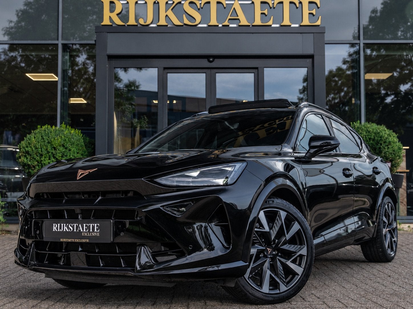 CUPRA Formentor VZ 2.0 TSI 4DRIVE|PANO|ACC|19''|FACELIFT, Auto's, Automaat, Dealer onderhouden, 4 cilinders, Zwart