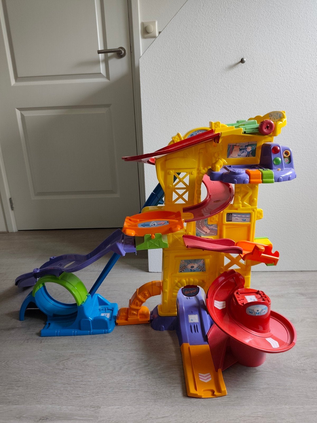 VTech Super Stunttoren (Toet Toet Auto's), Handmatig, Met looping, Ophalen, Overige merken