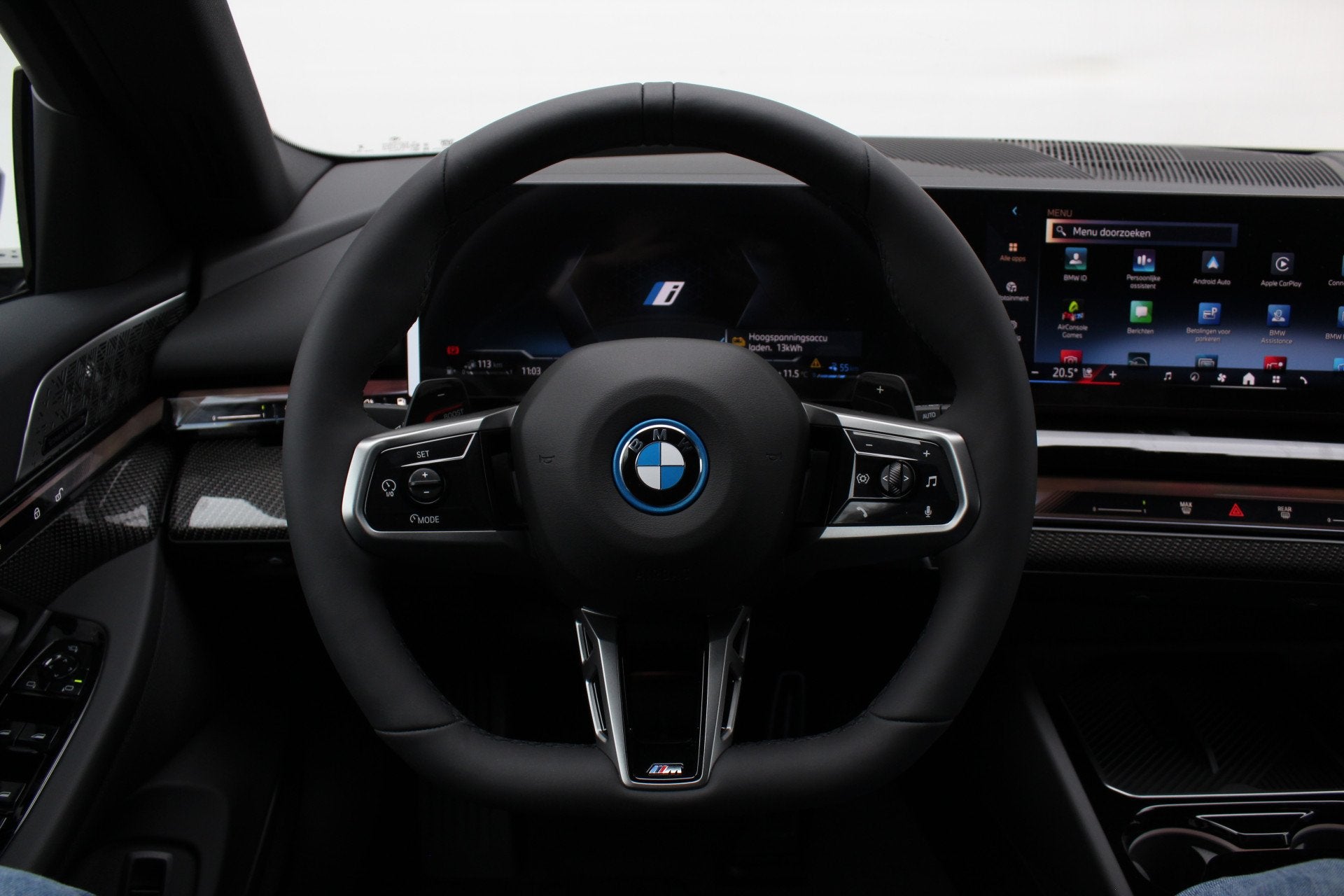 BMW 5 Serie Touring 530e M Sport Automaat / Trekhaak / Panor, Auto's, BMW, Automaat, Achterwielaandrijving, Zwart, 4 cilinders