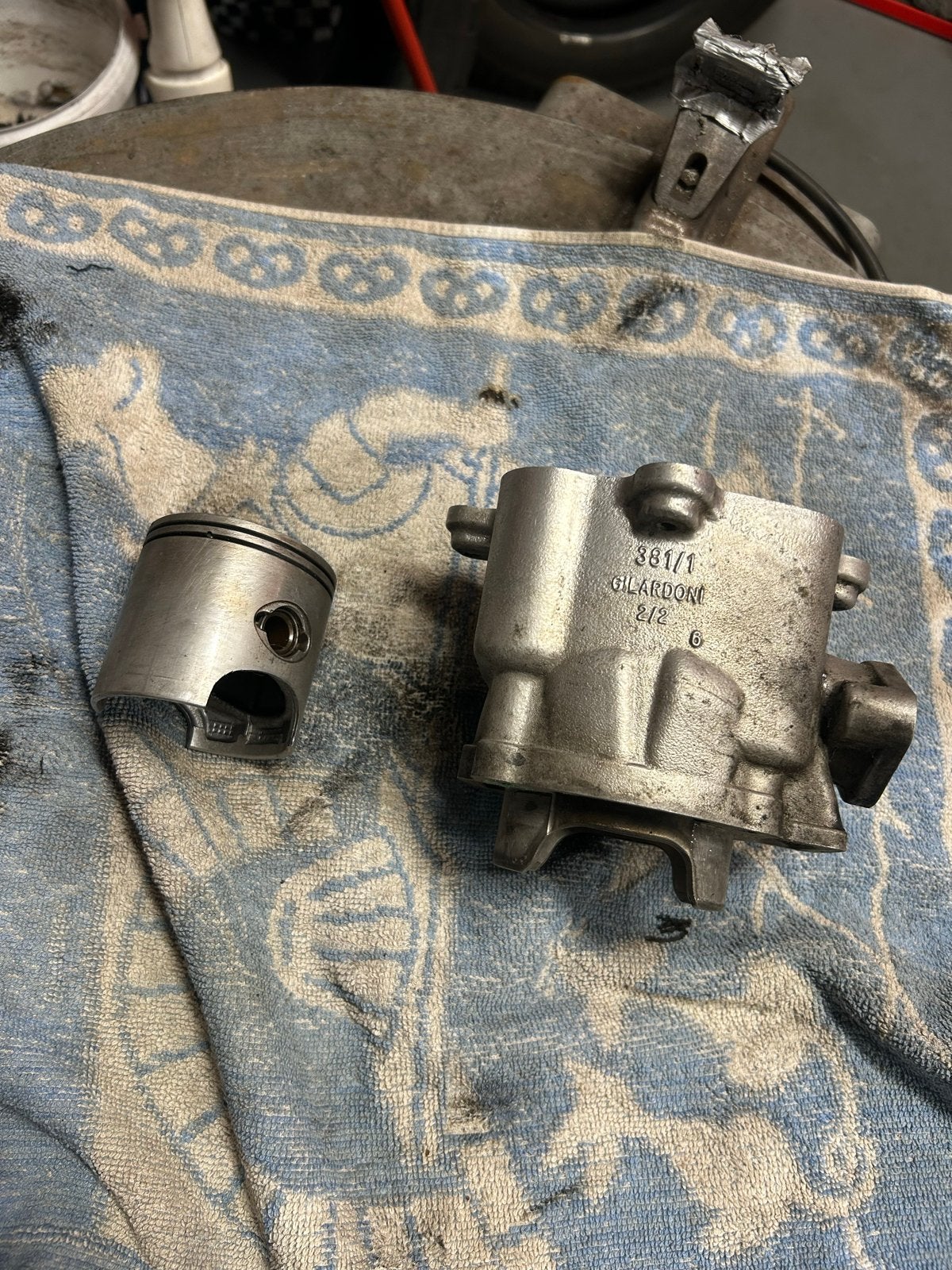 Gilardoni 381/1 180cc Cilinder met zuiger, Ophalen of Verzenden, Gebruikt, Cilinder