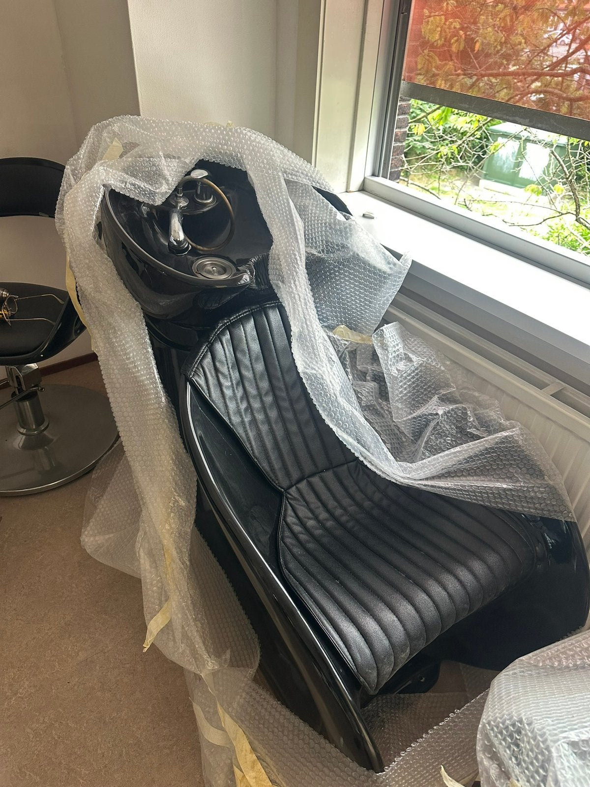 Kappers was stoel en stoelen, Knippen