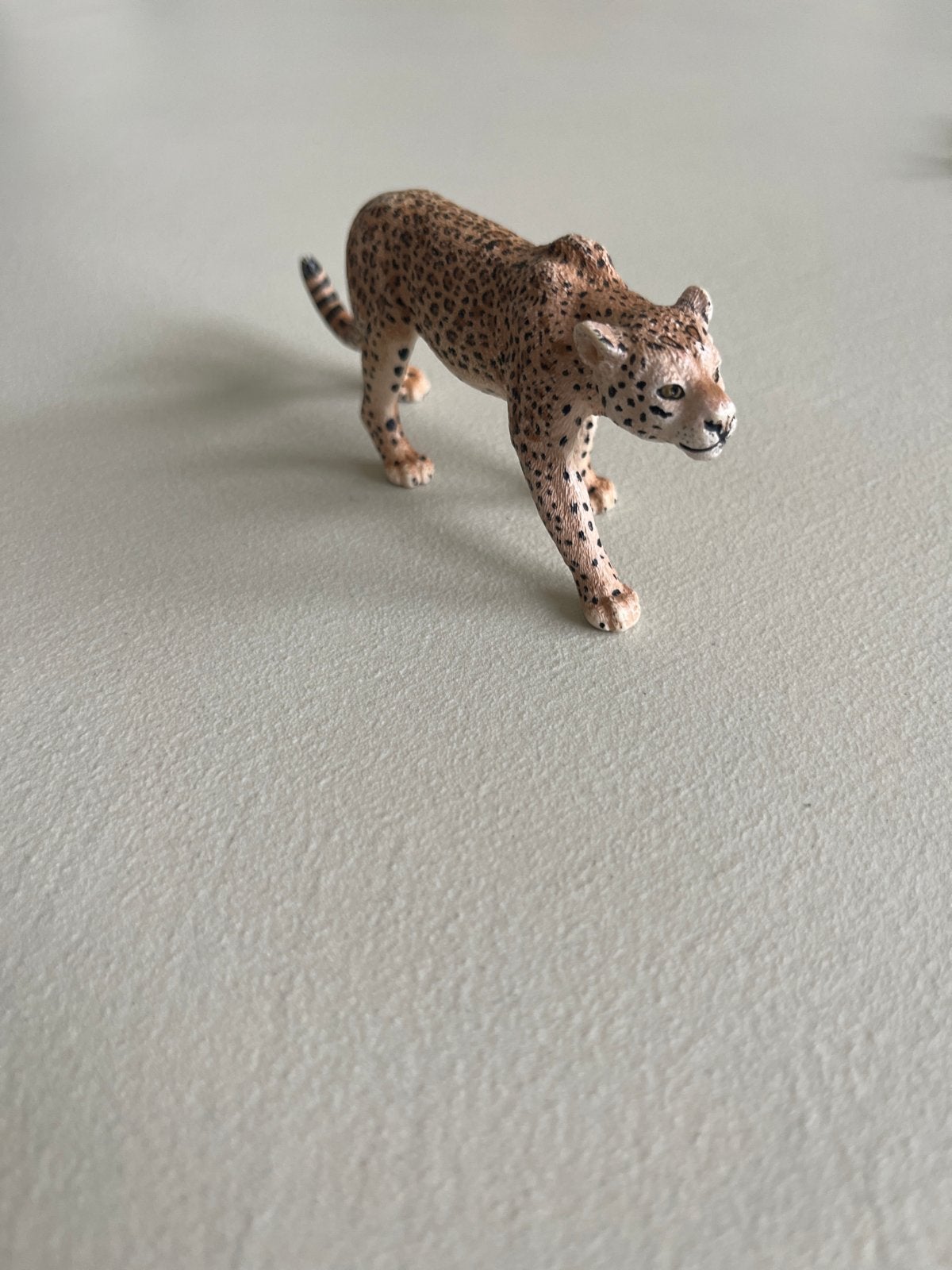 Cheetah beeldje - Schleich figuur, Verzamelen, Ophalen of Verzenden, Zo goed als nieuw, Wild dier, Beeldje of Figuurtje