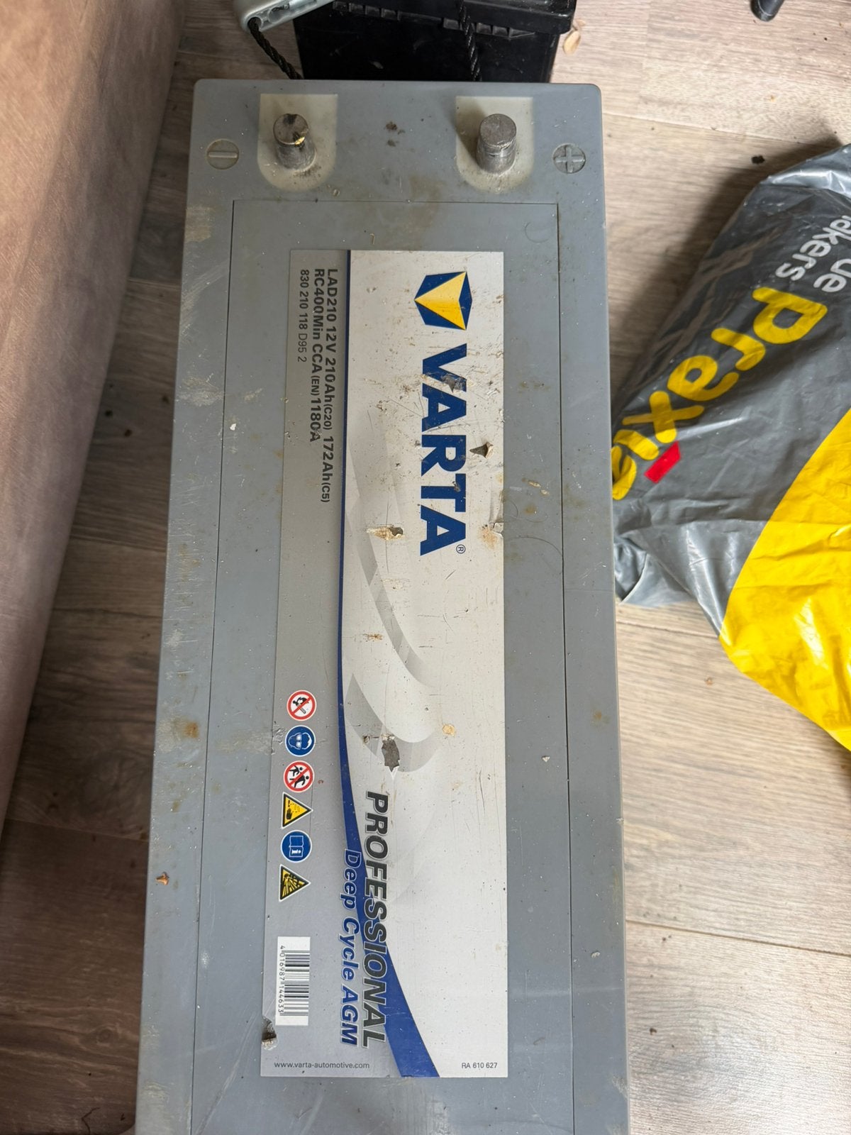 2x Varta Accu – 80Ah + 210Ah Deep Cycle AGM – 12V, Nieuw