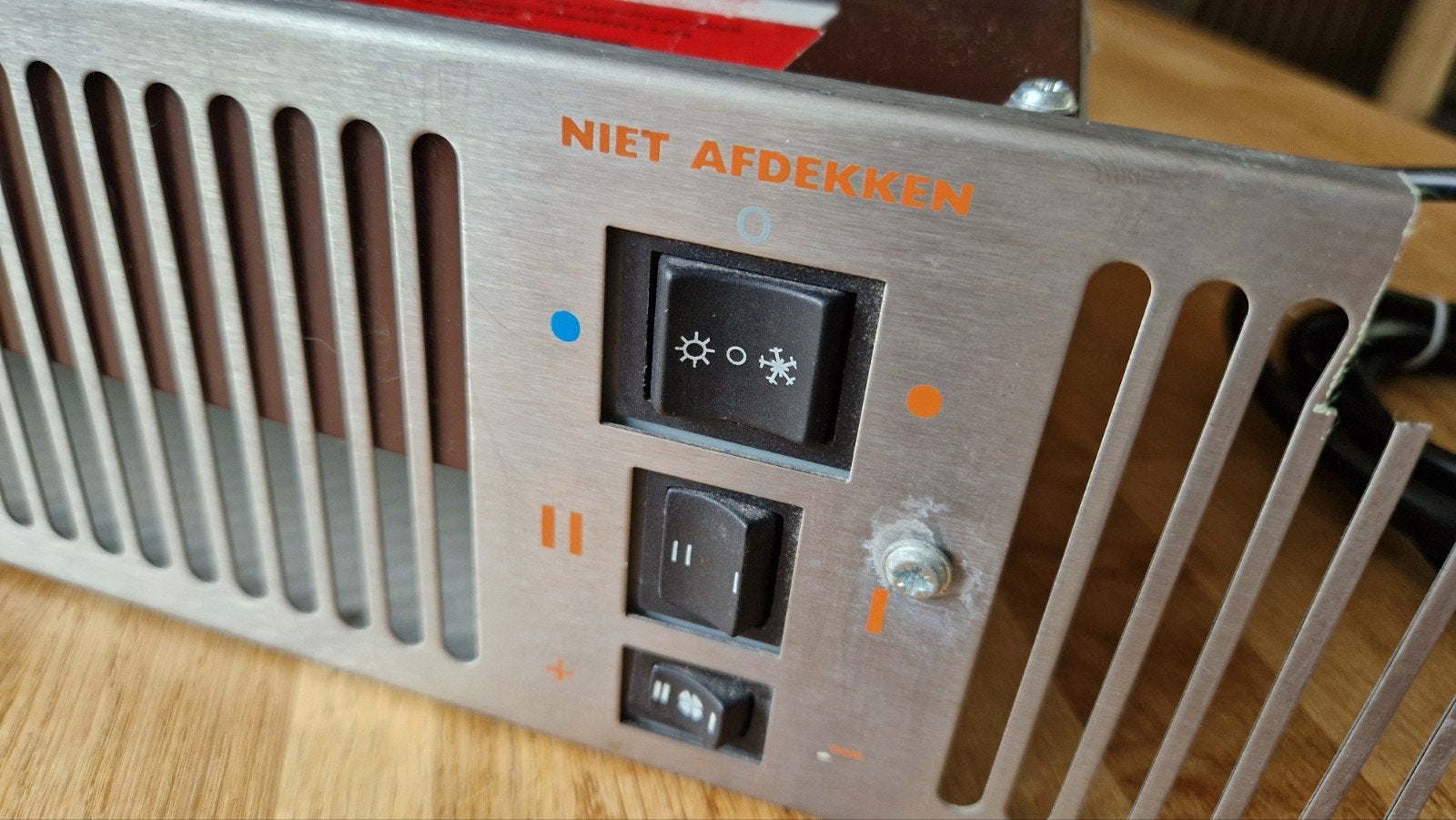 Myson elektrische plintververwarming kachel en ventilator, Doe-het-zelf en Verbouw, Verwarming en Radiatoren, Minder dan 30 cm