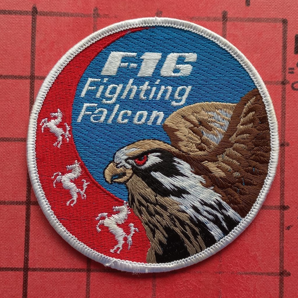 KLU PATCH EMBLEEM F-16 FIGHTING FALCON SWIRL VLB TWENTHE, Verzenden, Luchtmacht, Nederland, Embleem of Badge