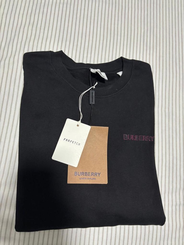 Burberry trui met logo, nieuw met kaartjes Maat S, Maat 38/40 (M), Zwart, Nieuw, Ophalen of Verzenden