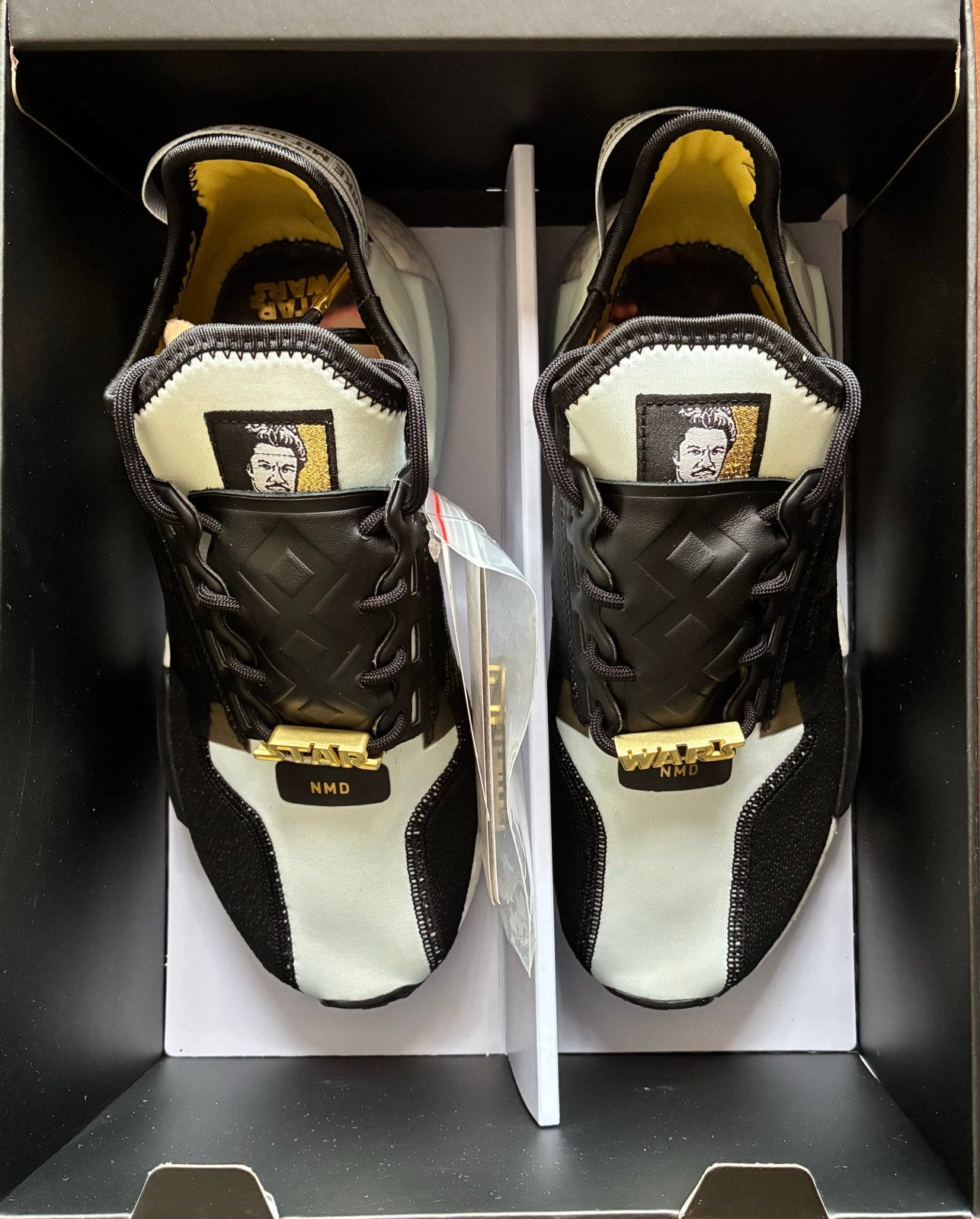 Adidas NMD R1.V2 Star Wars Lando | FX9300 (DEADSTOCK), Verzamelen, Ophalen of Verzenden, Nieuw, Overige typen