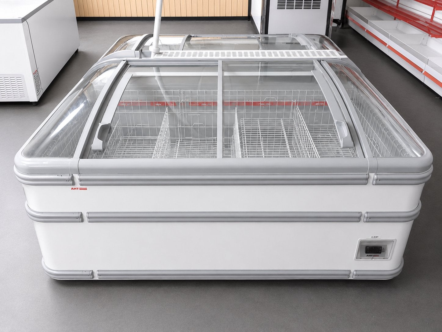 2x AHT Diepvrieskisten met LED verlichting - 185x100 cm, Witgoed en Apparatuur, Vriezers en Diepvrieskisten, Vrieskist, Gebruikt