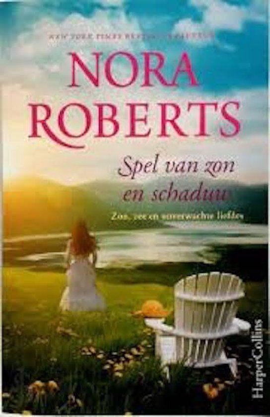 Nora Roberts - Spel van zon en schaduw, Ophalen of Verzenden, Zo goed als nieuw