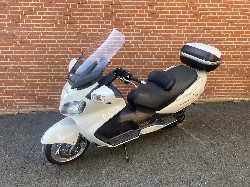 Suzuki Burgman 650 Executive, Motoren, Occasion, Motorrijbewijs A, Particulier, Automaat