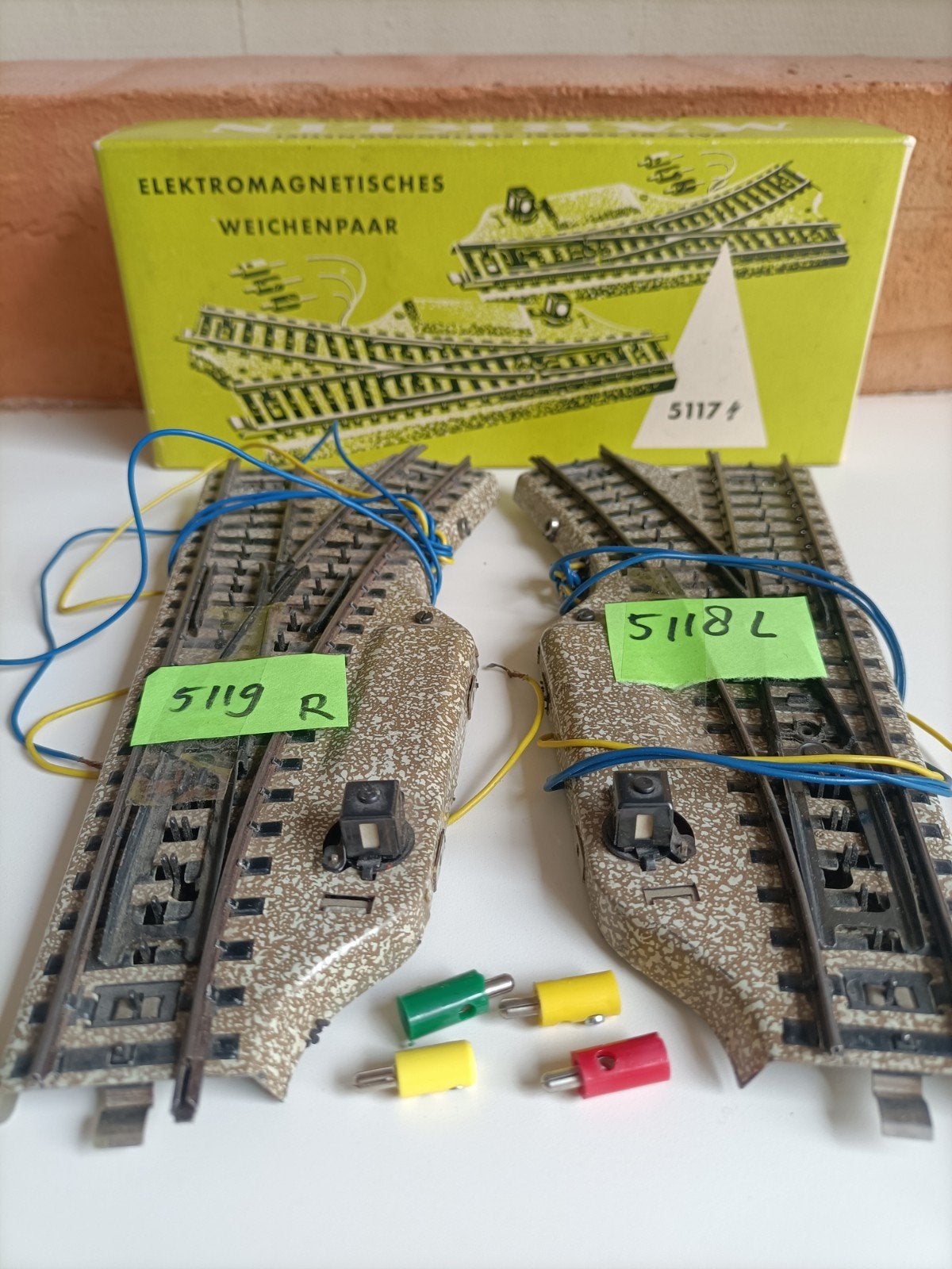 Märklin H0 Elektromagnetische Wissels 5118L en 5119R, Hobby en Vrije tijd, Modeltreinen | H0, Ophalen of Verzenden, Wisselstroom