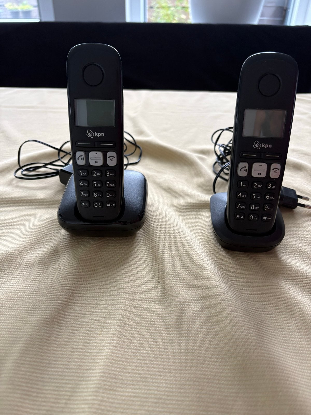 KPN Huistelefoons - Set van 2, Telecommunicatie, Vaste telefoons | Handsets en Draadloos, Ophalen of Verzenden, Zo goed als nieuw