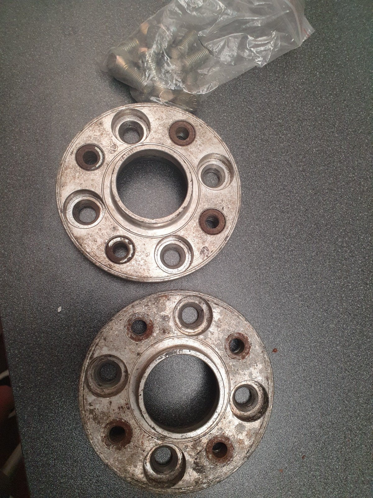 Spoorverbreders 4x100 compleet met bouten 2 cm breed, Ophalen of Verzenden