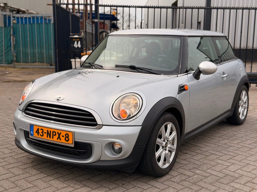 Mini Mini 1.6 One MINIMALIST Business Line Navi Clima, Auto's, Mini, Voorwielaandrijving, Euro 5, 4 cilinders, 4 stoelen