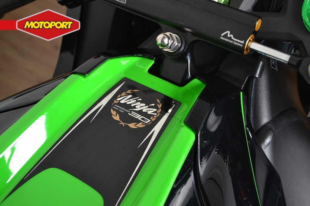 Kawasaki ZX 10 R Ninja (bj 2015), Motoren, Motoren | Kawasaki, Bedrijf, Super Sport, Info@kawasaki.nl, Jacobus Spijkerdreef 1-3
2132 PZ  Hoofddorp, NL