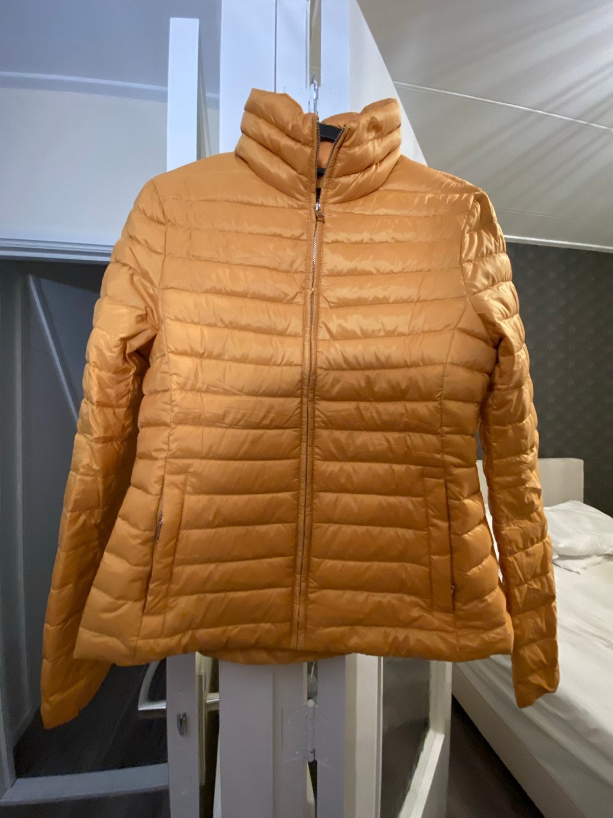 Zara Woman Down Jacket - Oranje, Verzenden, Zo goed als nieuw, Maat 36 (S), Oranje