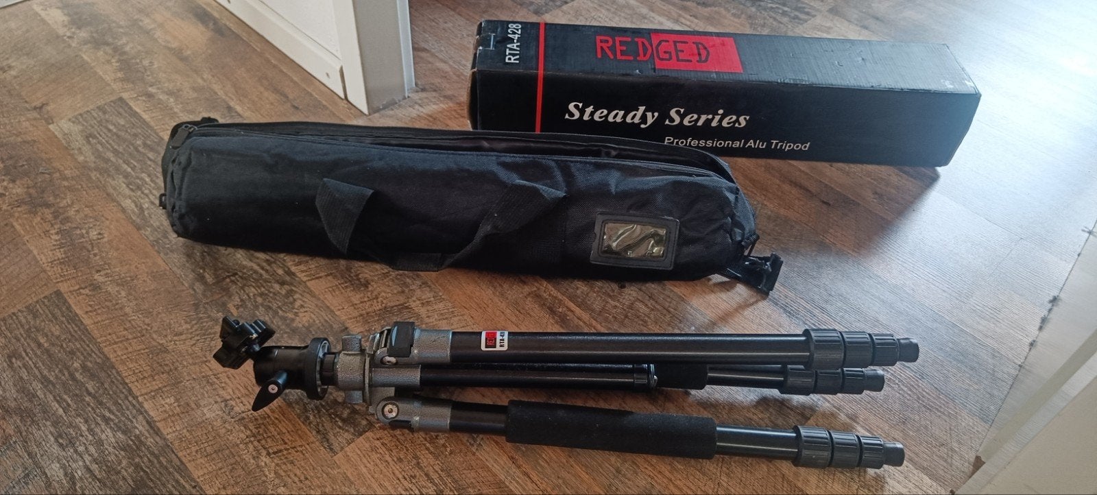 Redged RTA-428 Steady Series Professioneel Alu Statief, Overige merken, Zo goed als nieuw, 150 tot 175 cm, Snelkoppelingsplaat