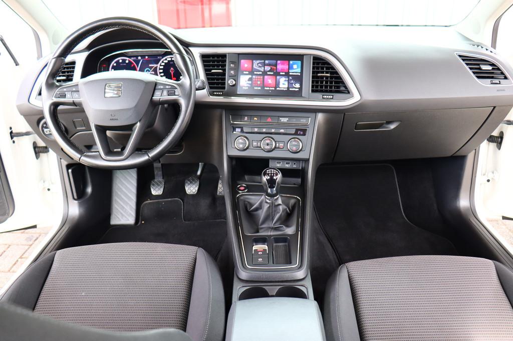 SEAT Leon ST 1.0 EcoTSI Style Business Intense O.a: Pdc, Cam, Stof, Gebruikt, Met garantie (alle), Leon