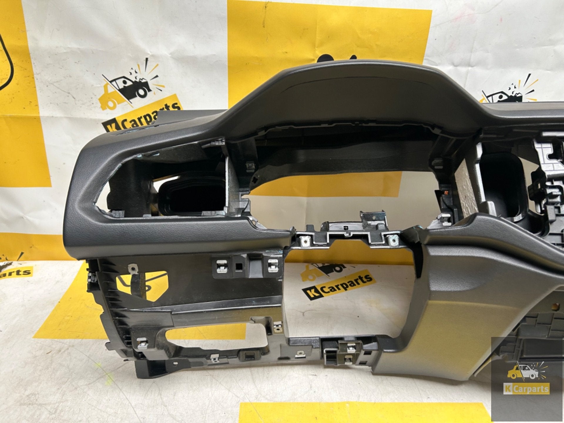 Volkswagen T-roc Dashboard set 2017-Heden 2GA857008 Facelift, Gebruikt, Volkswagen, Volkswagen AG, Berliner Ring 2
38440  Wolfsburg, DE